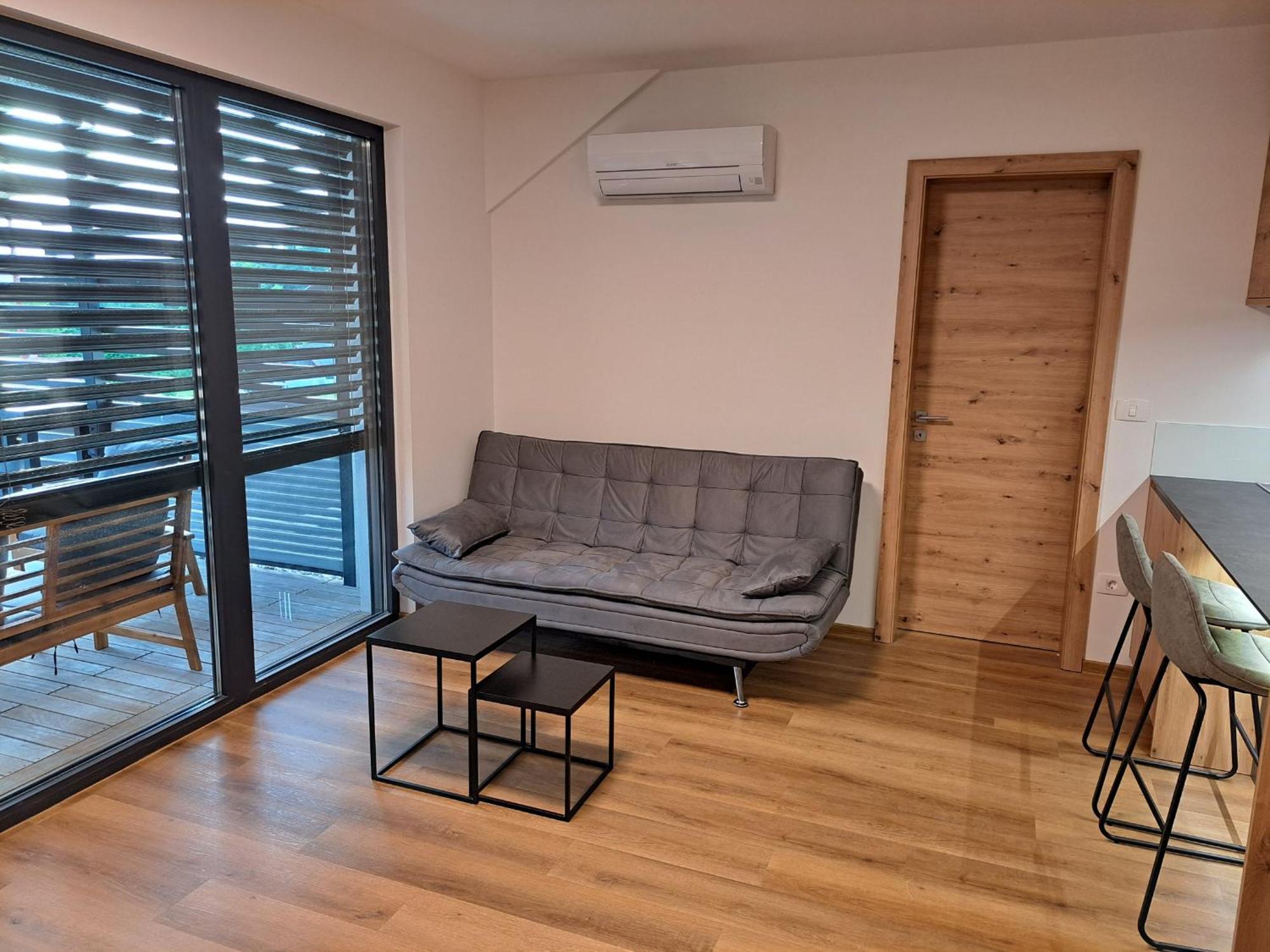 S&B'S Retreat Apartamento Godovic Exterior foto