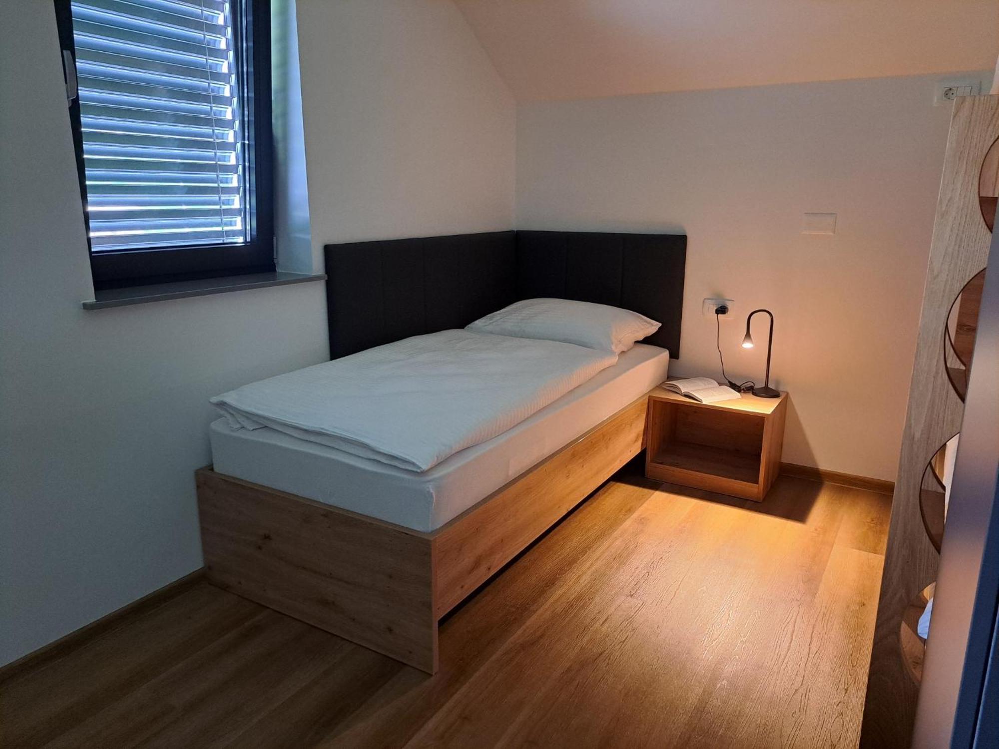 S&B'S Retreat Apartamento Godovic Exterior foto