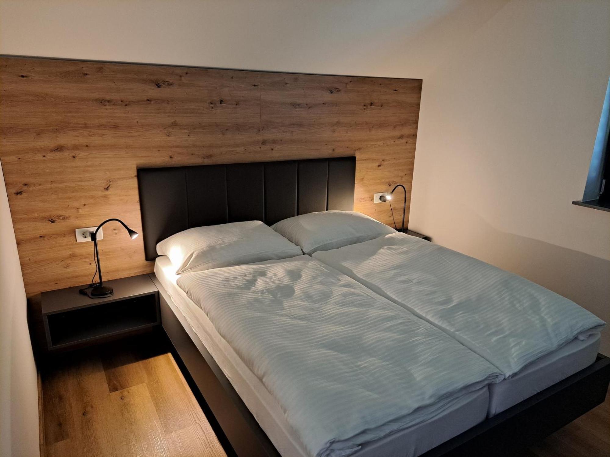 S&B'S Retreat Apartamento Godovic Exterior foto