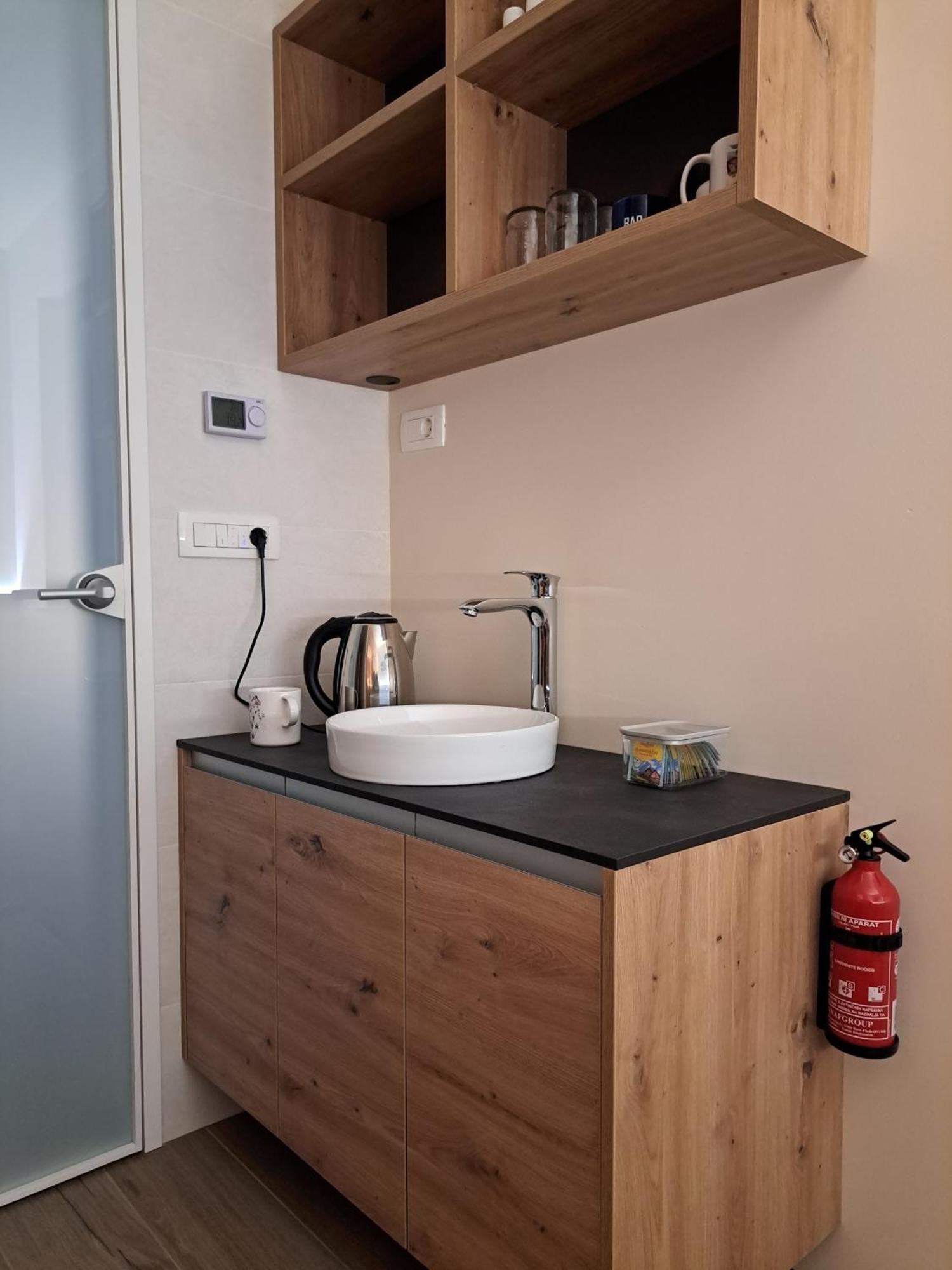 S&B'S Retreat Apartamento Godovic Exterior foto